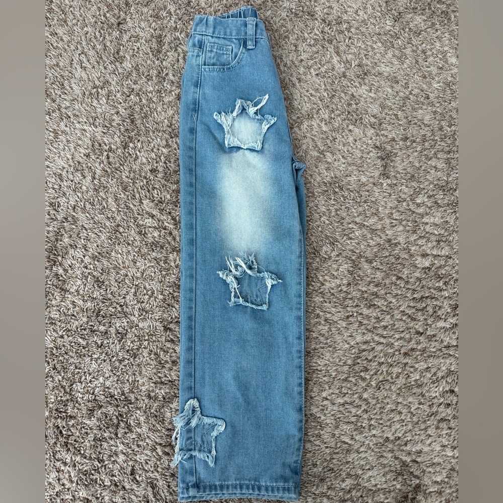 SHEIN Girls Cropped Star Accent Blue Jeans